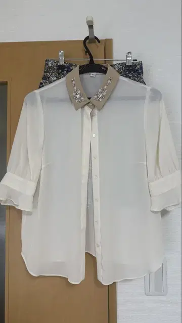 JILL STUART 아이보리 셔츠 꽃무늬 스커트 세트
