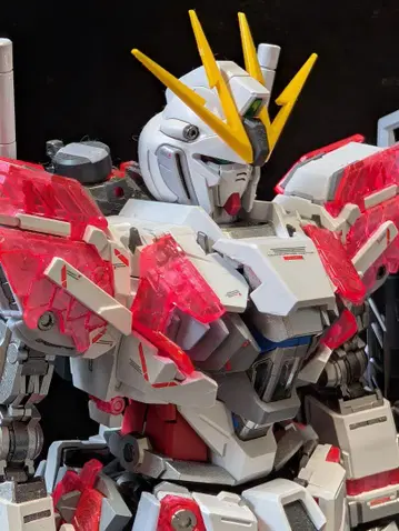 MG 1/100 내러티브 건담 C 장비 ver.ka 페인팅 완료품