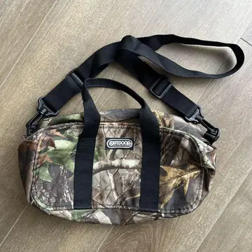 OUTDOOR PRODUCTS 리얼 트리 백