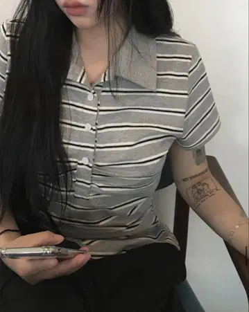 anyonemore 보더 무늬 셔링 카라 부착 반팔 티셔츠