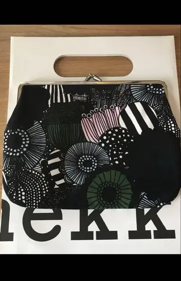 마리메꼬 가마구치 파우치 미사용 새상품