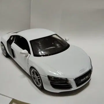 1/24 아우디 R8 welly