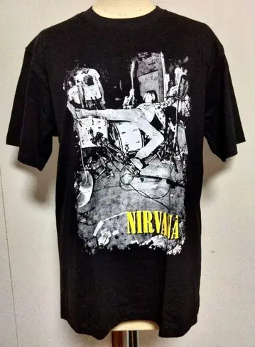 NIRVANA 그래픽 티셔츠 블랙