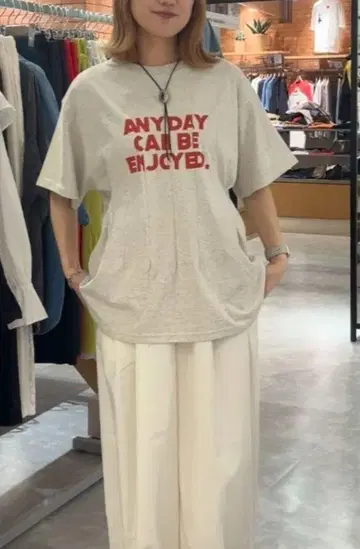 리메이크 턱 로고 TEE