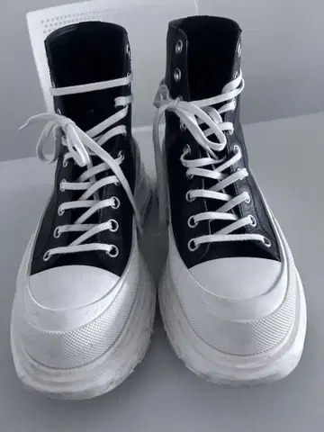 ALEXANDER McQUEEN tread slick 가죽 사이즈 41