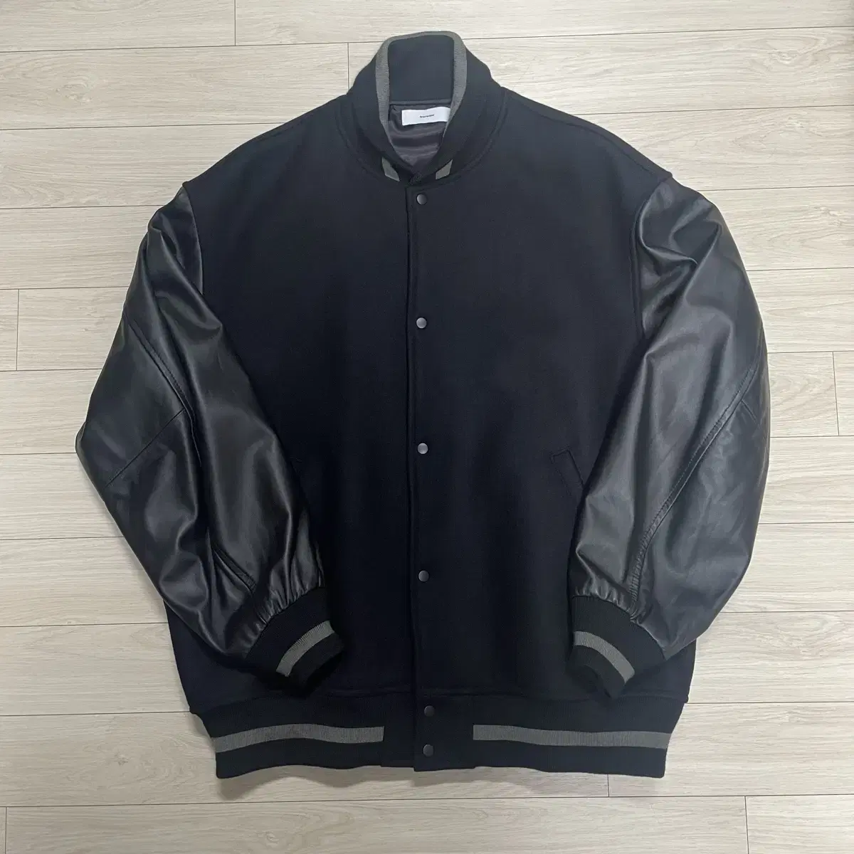 GRAPHPAPER | 그라프페이퍼 Graphpaper Stadium Jacket (Black