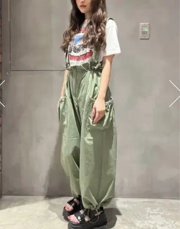새상품 로데오 크라운 와이드 보울 허리 프릴 서스 포함 팬츠