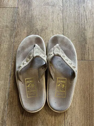 사이즈 6! ISLAND SLIPPER TAUPE SUEDE 플립플랍