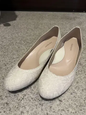 화이트 레이스 펌프스 24.0cm velikoko