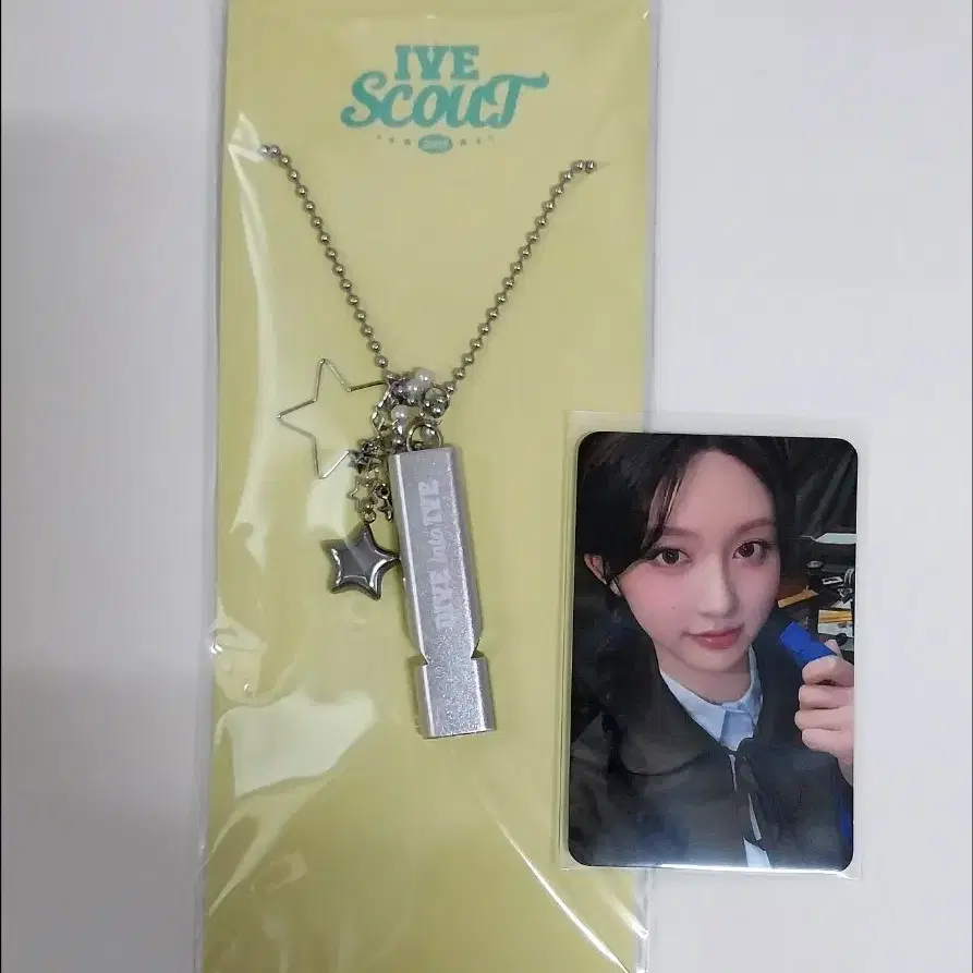 Ive Gaeul fan con Scout md Whistle Necklace | Bunjang Global