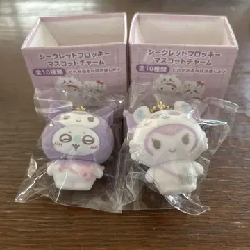 치이카와 산리오 쿠로미 모몽가 플로키 마스코트