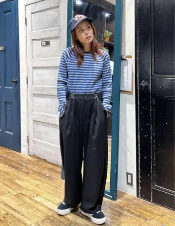 니코앤드 티라 씨 프로듀스 허리 턱 팬츠 완판템
