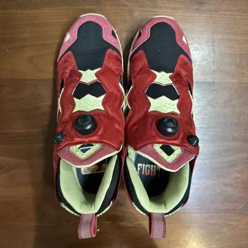 새상품급 스트리트 파이터 x 리복 인스타 펌프 퓨리 27cm