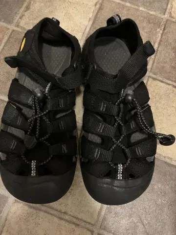 KEEN 블랙 아웃도어 신발 22cm