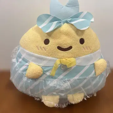 구석에 있는 인형