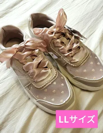 아오키 미사코 스니커즈