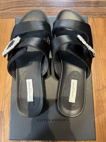 UNITED ARROWS 비쥬 장식 샌들 블랙 사이즈 36