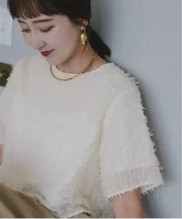 titivate 백 골드 버튼 자카드 탑 상의
