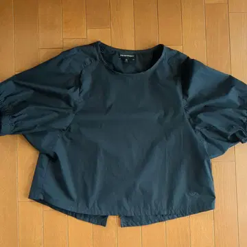 EMPORIO ARMANI 블랙 5부 소매 상의 40
