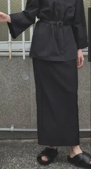 SETENS Satin tight Long skirt 세텐스 새상품