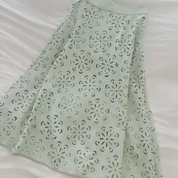 프로포션 바디 드레싱 커팅 플라워 스커트 민트