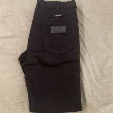 Wrangler 블랙 데님 팬츠