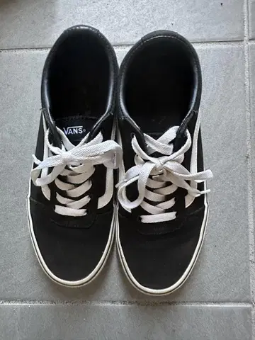 Vans 블랙 화이트 스니커즈 반스