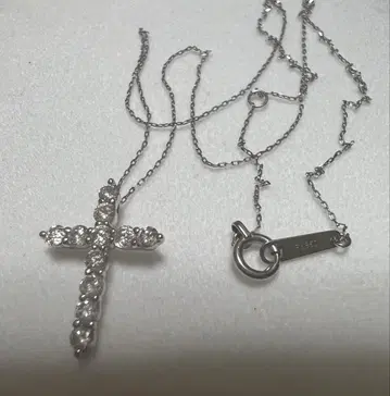 다이아몬드 크로스 목걸이