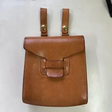 PORCO ROSSO 가죽 벨트 파우치 브라운