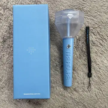 TREASURE OFFICIAL LIGHT STICK