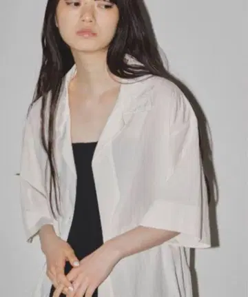 TODAYFUL 하프 슬리브 크레이프 셔츠 에크루 반팔 블라우스