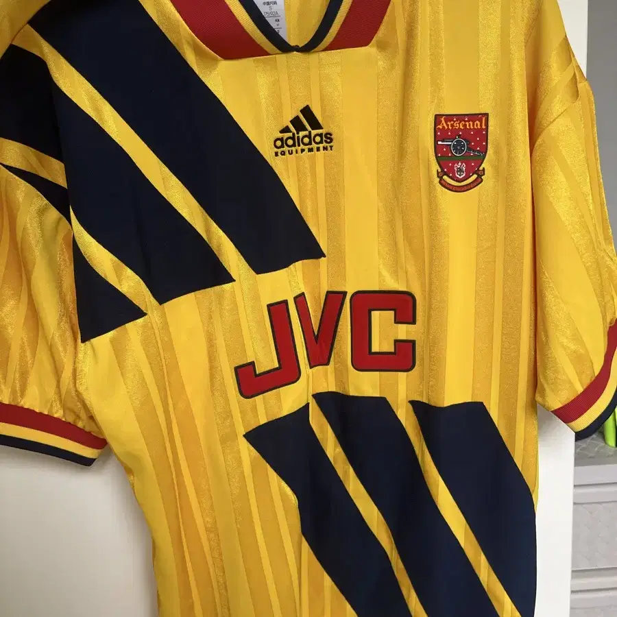 Arsenal 93-94 Retro Authentic Jersey on Bunjang Global Site.