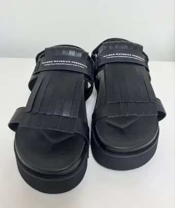새상품 MAISON MAVERICK PRESENTS 태슬 샌들