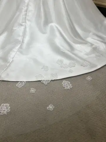TREAT MAISON 꽃무늬 자수 베일