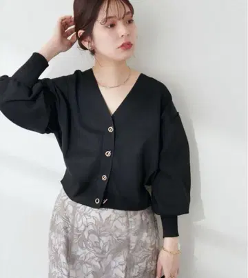 내추럴 꾸뛰르 비둘기 바 버튼 세련된 가디건 블랙