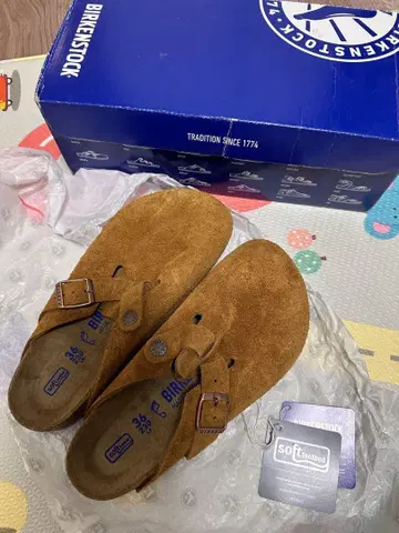 BIRKENSTOCK 브라운 샌들 36