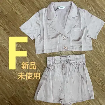 미사용 새상품 MEZELF 새틴 핑크 셋업 파자마 룸웨어