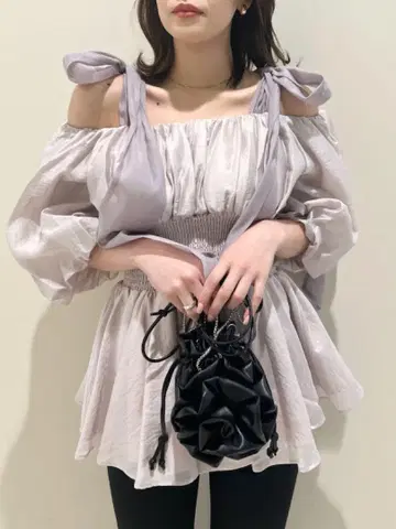 SNIDEL 허리 셔링 리본 블라우스