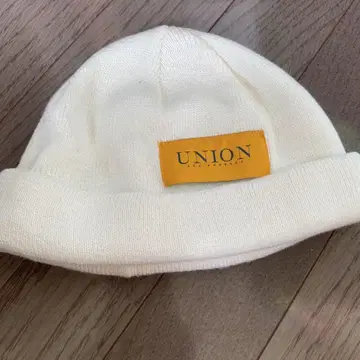 S625.7 UNION 화이트 니트 모자