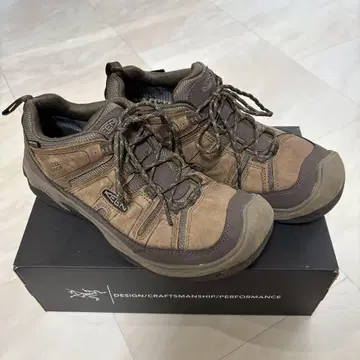 KEEN 트레킹 슈즈 29cm