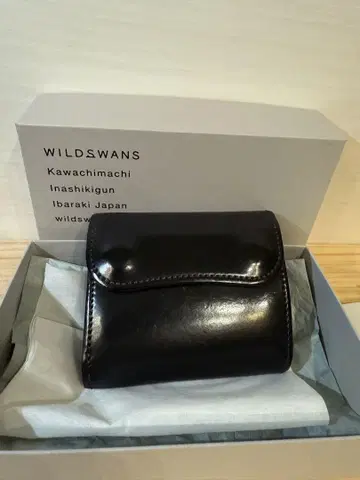 WILDSWANS 블랙 3단 폴더형 지갑 가죽 일본제