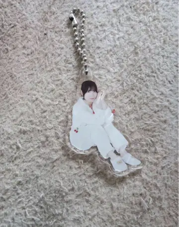 내가 보고 싶었던 파란 하늘, 나 파랑, 앉은 키링, 야기 니아이