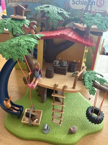Schleich 트리 하우스 세트 42408