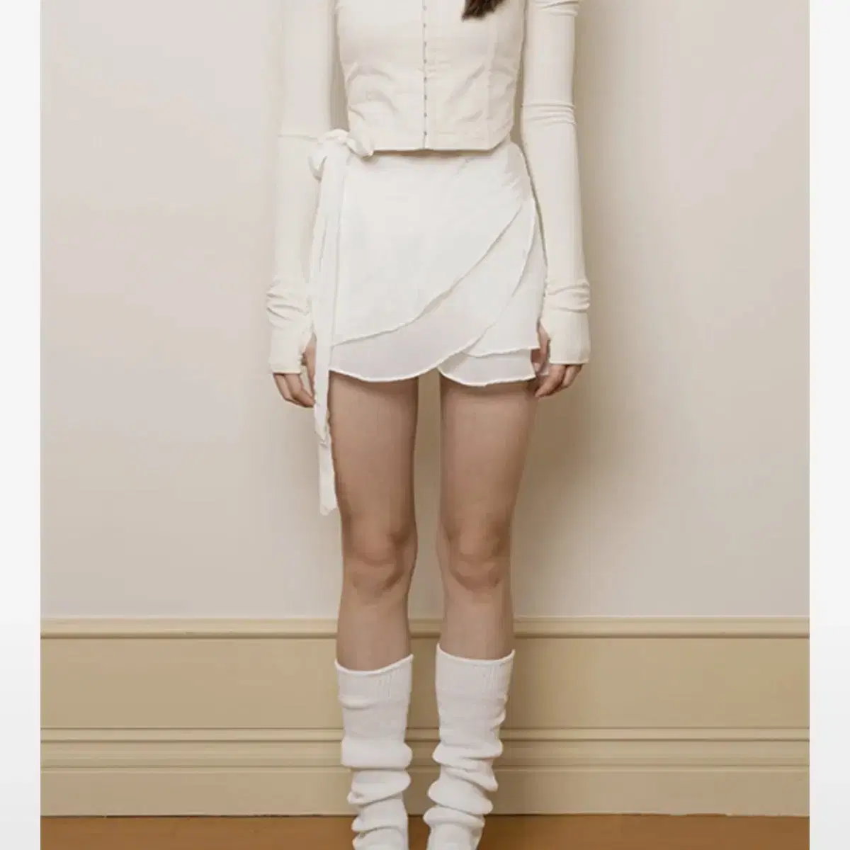 NOT YOUR ROSE ♥ Irene skirt / 追跡付 NOT YOUR ROSE] Irene skirt (Black) | もごつ