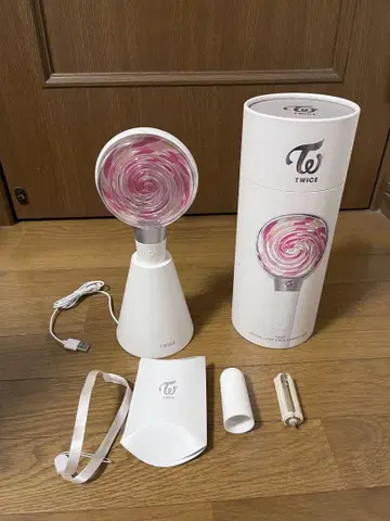 TWICE 공식 응원봉 초대