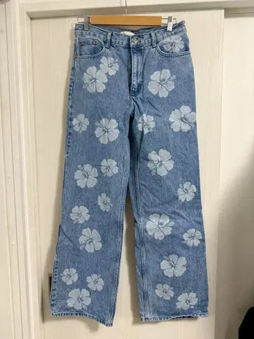 ZARA 스트레이트 데님 하이비스커스 패턴
