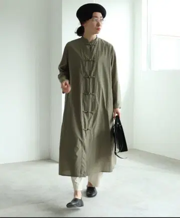 올리브색 긴팔 셔츠 원피스 yuni