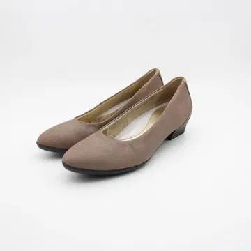 16 핏핏 청키힐 펌프스니커즈 (24cm) 새상품급