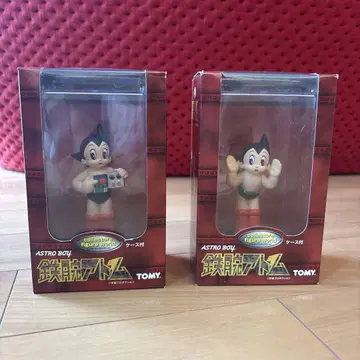 TOMY 타미힐피거 철완 아톰 컬렉터즈 피규어 월드 2개