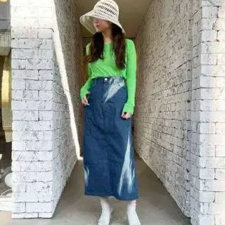 AURALEE (오라리) 데님 스커트